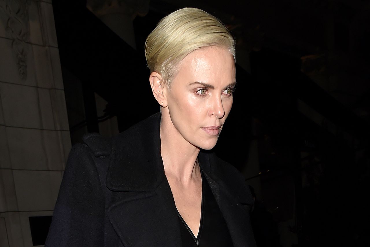 Charlize Theron o nocy, gdy jej matka zabiła ojca. "Nie wstydzę się tego"