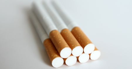 Anglia: Zobaczyła zdjęcie zmarłego ojca na paczce papierosów