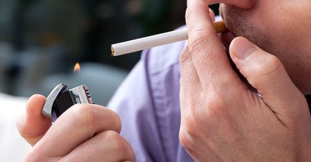 6 dni dodatkowego płatnego urlopu dla niepalących. Japoński system zarządzania wyróżnia wolnych od nałogu