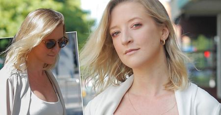 Ciężarna Lara Gessler w białej sukience przed studiem DDTVN. Od jej brzuszka nie można oderwać wzroku