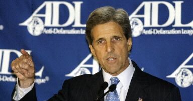 Kerry rozważa opóźnienie swej nominacji prezydenckiej