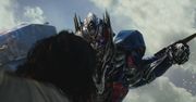 "Transformers: Ostatni Rycerz": spektakularny zwiastun nowego filmu Michaela Baya [WIDEO]