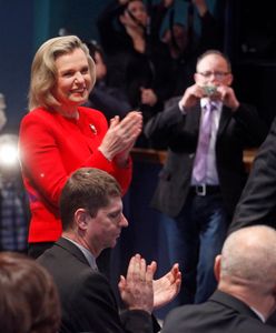 Anna Maria Anders omija obowiązkowy rejestr korzyści. Nikt nie wie, jakie prezenty dostaje