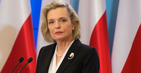 Anna Maria Anders bardziej oszczędna. 74 tys. zł na podróże służbowe