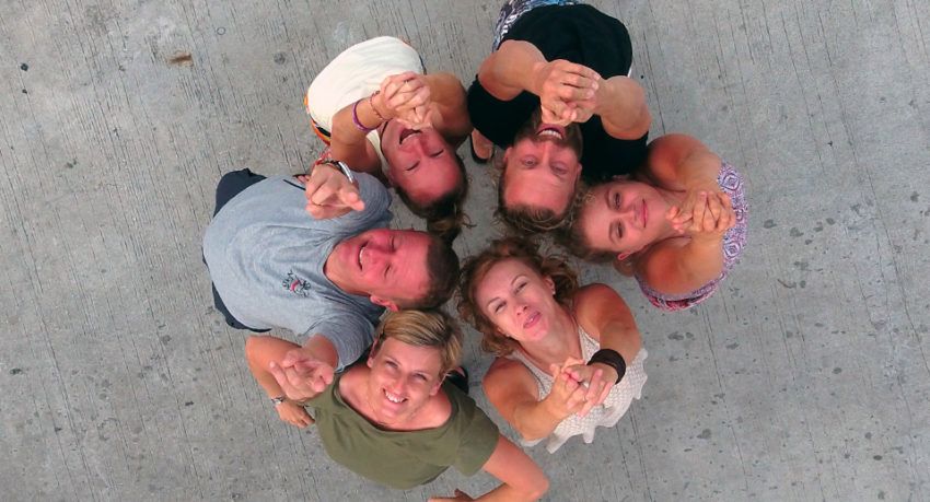 W 2006 r. Piotr i Małgosia otworzyli Polską Bazę i  Centrum Nurkowe w Tajlandii na wyspie Phuket