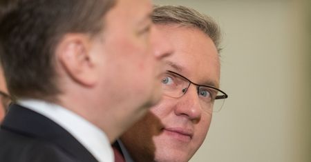 Krzysztof Szczerski o "celibacie nauczycieli". Echa jego wypowiedzi nie milkną