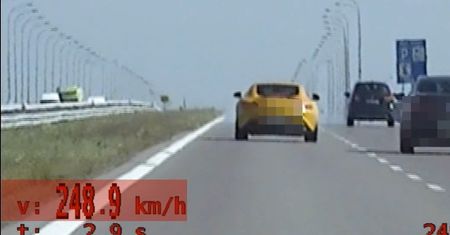 Auto na A4 pędziło 248 km/h. Kierowca mercedesa pożałuje