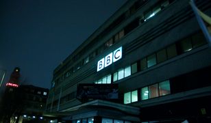 Ewakuacja studia BBC w Manchesterze. Prowadzący przerwali audycję