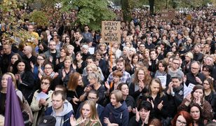 "Nie trzeba dowartościowywać dziewczynek". Kurator oświaty przeciw równościowej akcji w szkołach