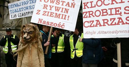 Protestujący domagają się jawności procesu Rywina