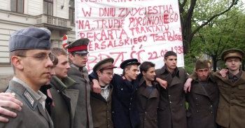 Krakowski protest przeciwko obchodom w Moskwie