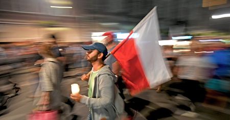 Piotr Grabarczyk: Dlaczego polscy celebryci boją się protestować?