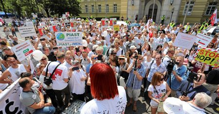 Zaskakujący pomysł. "Odbierać 500+ rodzicom, którzy nie szczepią dzieci"