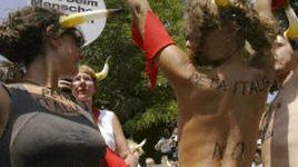 Protest przeciwko barbarzyństwu