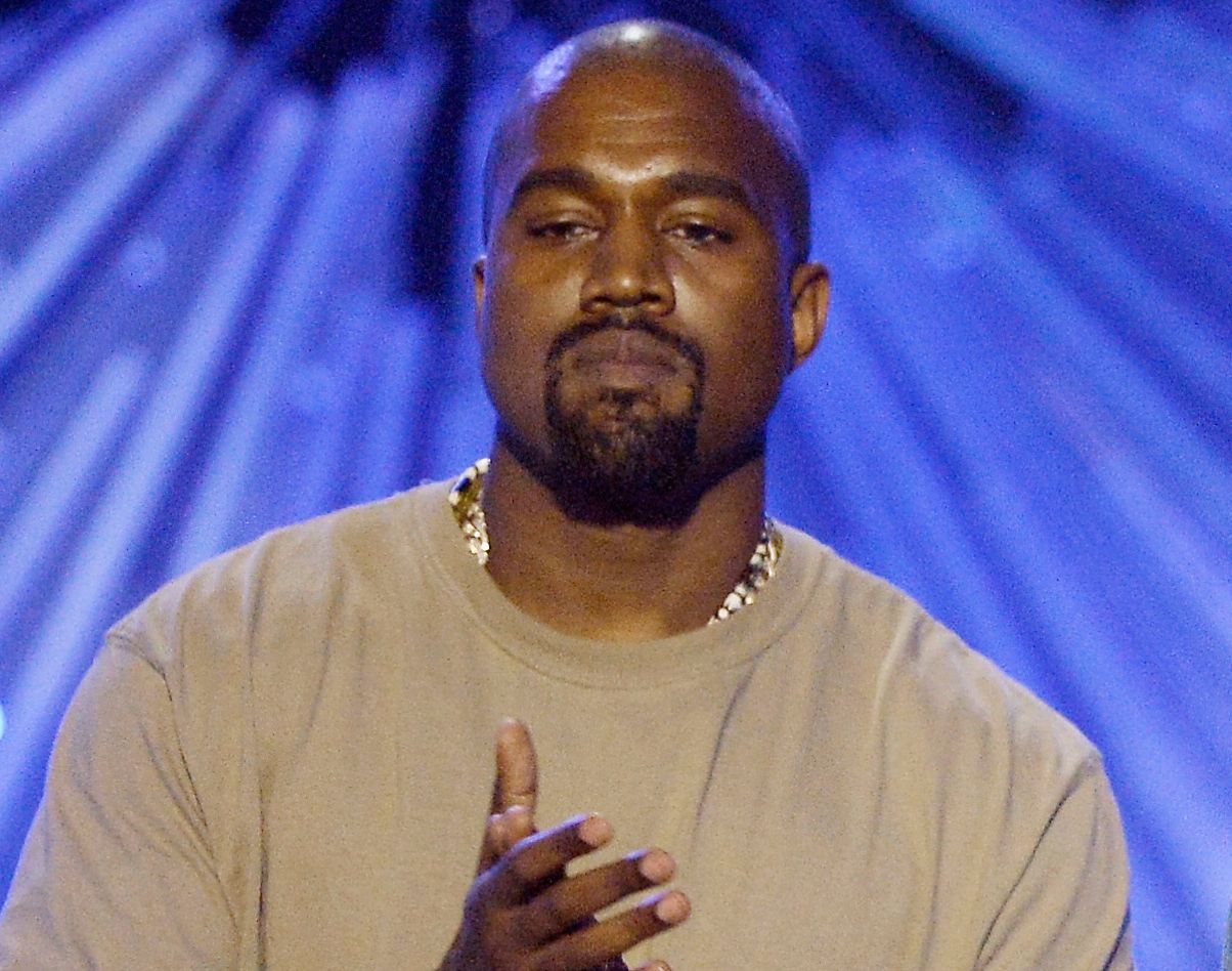 Artysta zdewastował sklep Kanye Westa