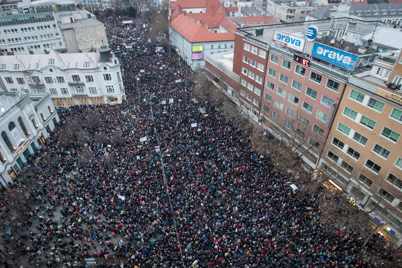 Tysiące osób protestuje na ulicach. Wszystko efektem śmierci dziennikarza