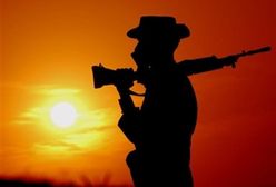 Żołnierze musztrowani jogą