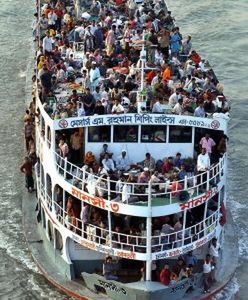 Katastrofa promu w Bangladeszu