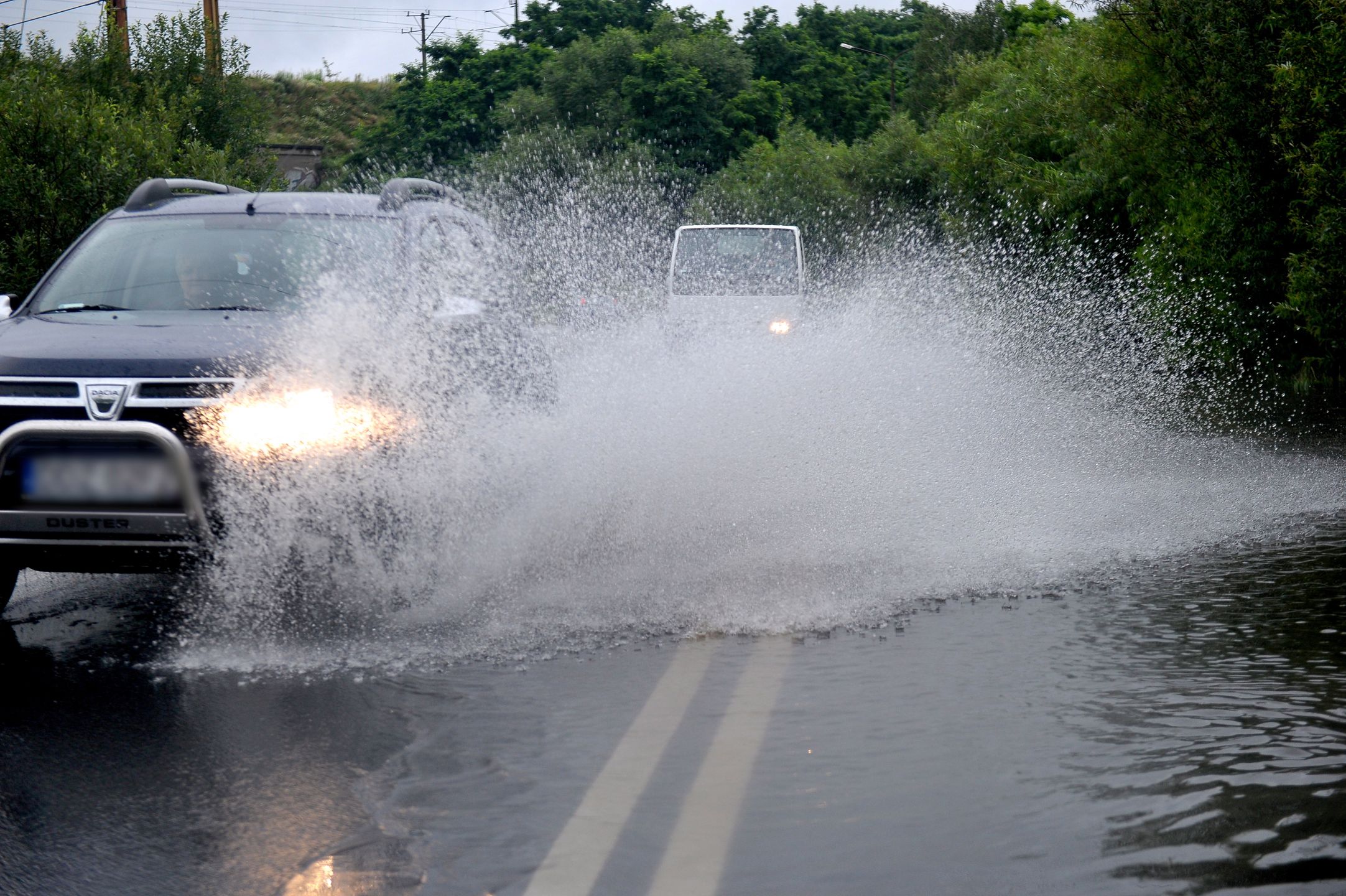 Ostrzeżenia przed opadami dotyczą niemal całej Polski 