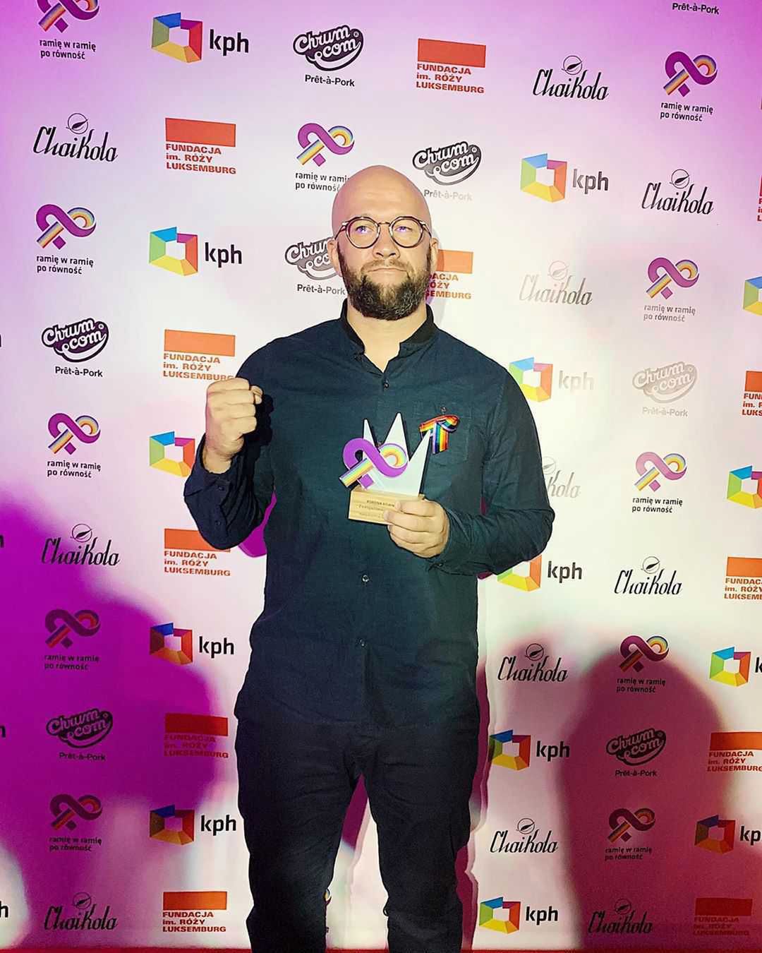 Grzegorz Sobieszek nagrodzony podczas gali plebiscytu Korony równości
