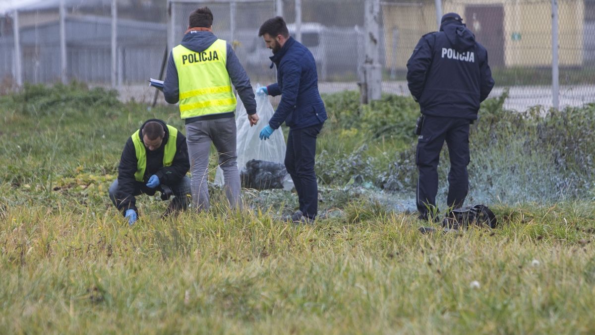 Miejsce przed sądem, w którym doszło do samopodpalenia
