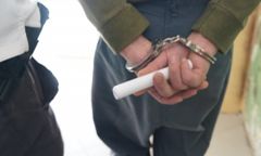 18-letni diler dopalaczy z Trzebiatowa zostanie aresztowany. Narkotykami od niego zatruło się kilkanaście osób