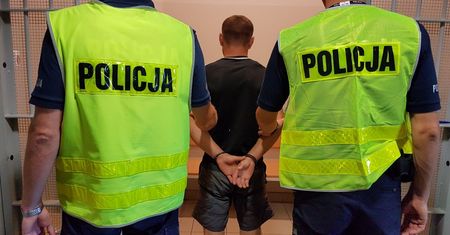 "Konkubina nie chciała mu kupić czołgu w grze". Policja zatrzymała 39-latka