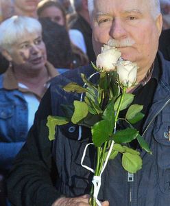 Wałęsa opublikował mem z Kaczyńskim. "Pojechał Pan grubo"