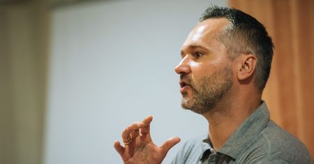 "Donald Tusk nadal ma wpływ na polską politykę". Jarosław Wałęsa o nowej partii