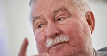 Wałęsa chce pojawić się na sierpniowej kontrmanifestacji