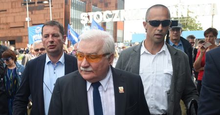 Lech Wałęsa odbierze nazwę "Solidarności"? "Będę zbierał podpisy"