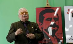 Wałęsa o Kaczyńskim: wyspałeś się już?