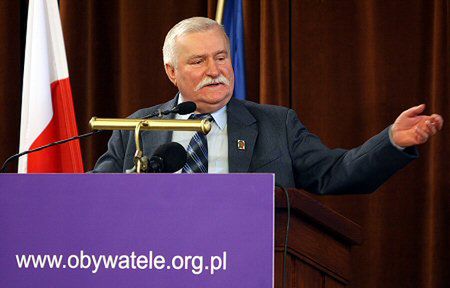 Wałęsa: nie wolno nam zamazywać normalnych podziałów