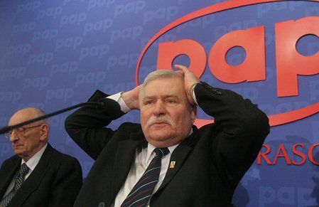 Wałęsa: teczki to ostatnia prowokacja PRL
