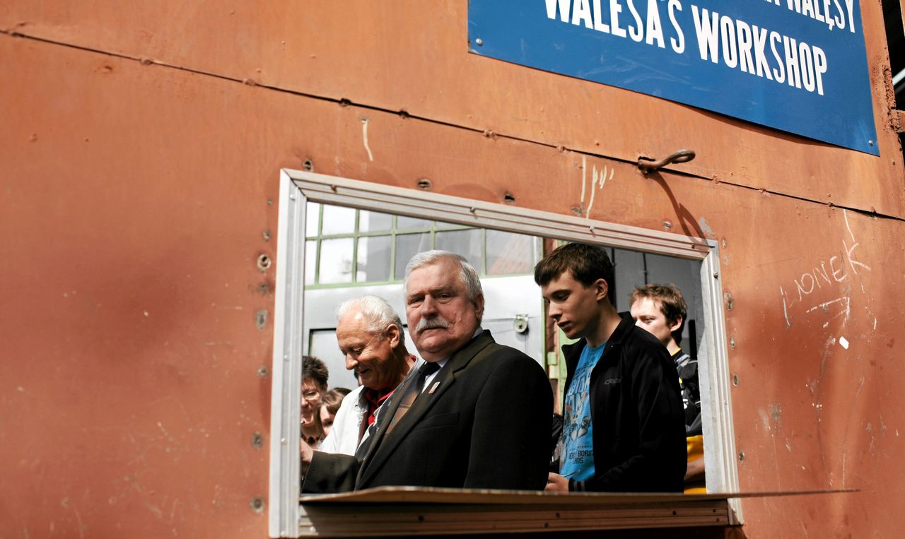 "Wałęsa był na SB 37 razy. Ale nie donosił"