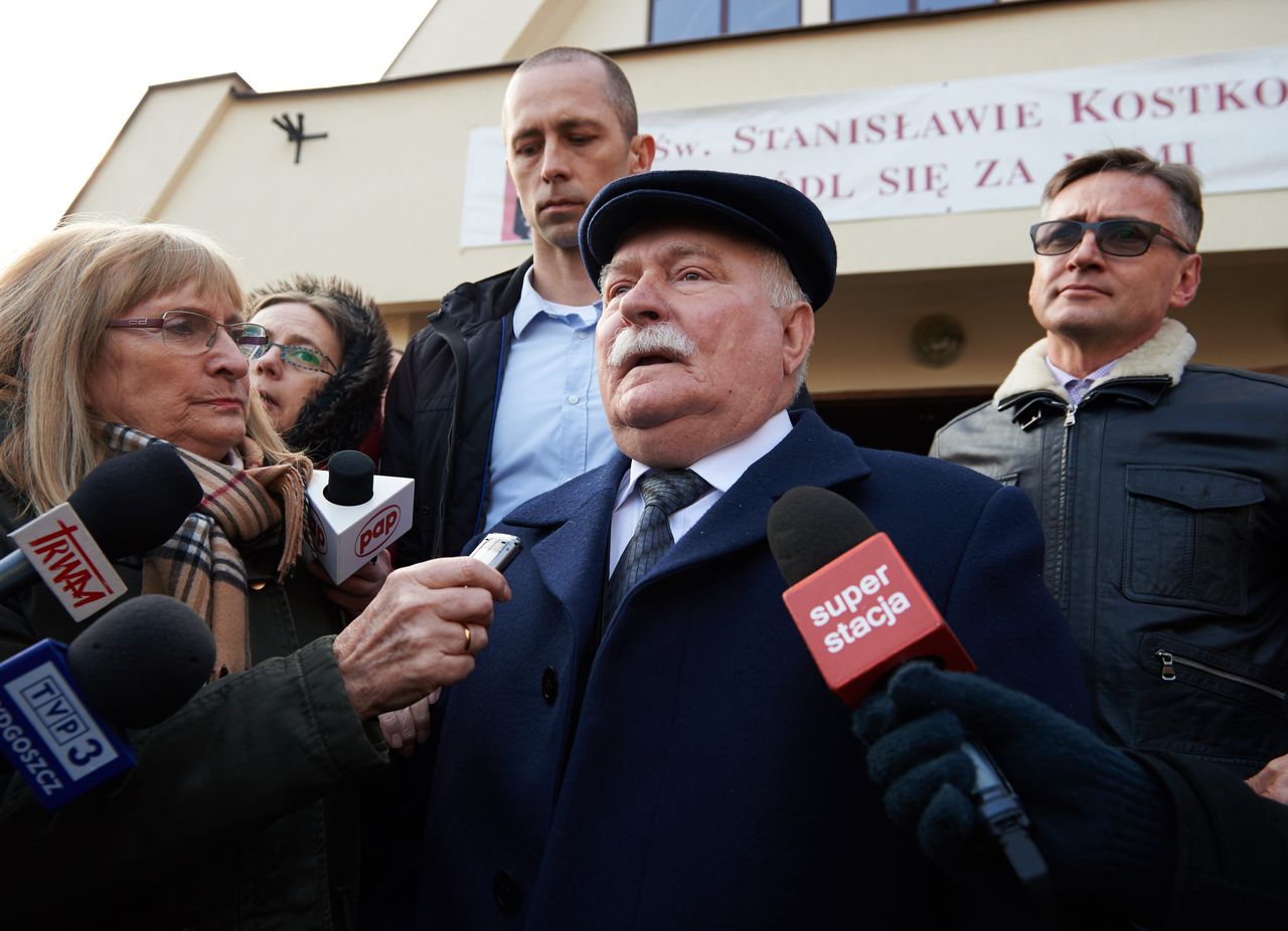 Lech Wałęsa wysłał do premiera i prezydenta materiały ws. teczek Kiszczaka