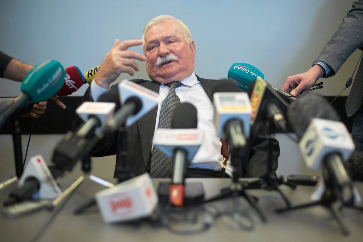 Lech Wałęsa na manifestacji: apeluję, walczcie dalej!