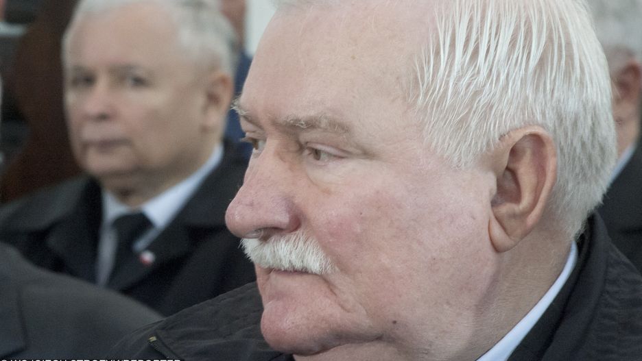 Lech Wałęsa i Jarosław Kaczyński na pogrzebie Tadeusza Gocłowskiego, maj 2016 r.