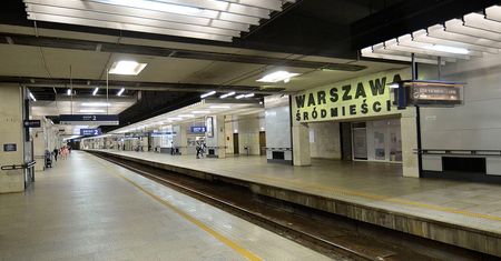 Poród na dworcu w Warszawie. Mąż opowiedział o niespodziewanej sytuacji