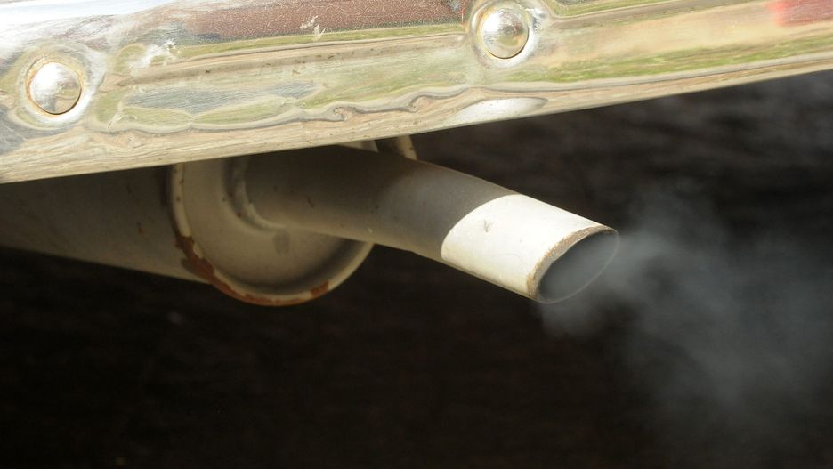 Naukowcy zidentyfikowali w spalinach z oleju napędowego 40 toksycznych substancji chemicznych