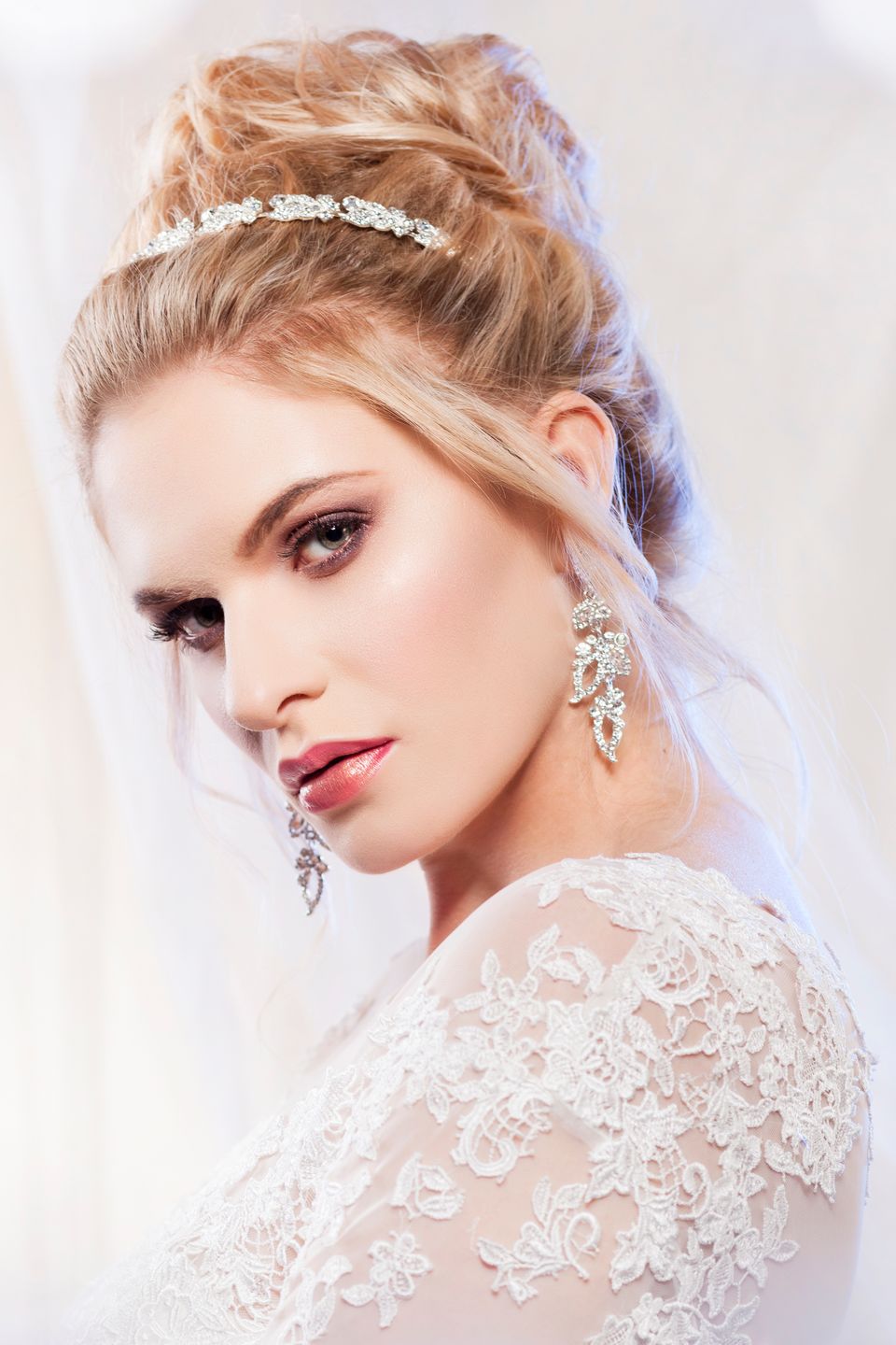 FOTOGRAF – ANNA STELLA TROJANOWSKA (WWW.ANNASTELLA.PL)
MODELKA – DOMINIKA GOŁĘBIEWSKA
MAKIJAŻ – KATARZYNA SZYMBORSKA
FRYZURA – ULA ANDRUK
STYLIZACJE –  CELEBRITY BOUTIQUE/ELŻBIETA WIERZBICKA 