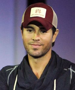 Enrique Iglesias tańczy z córką. Piosenkarz nie traci dobrego humoru