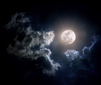 Księżyc Żniwiarzy już w piątek 13 września. Tego dnia pełnia będzie wyjątkowo jasna