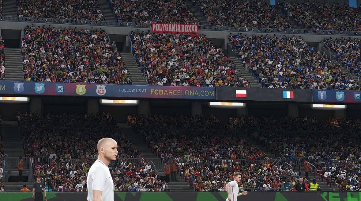 "Jazda z k...wami!" na trybunach PES 2018? Troll aż miło