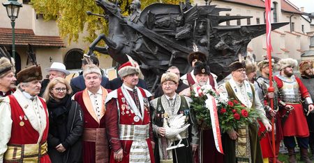Pomnik Jana III Sobieskiego odwiedził Kraków. Do Wiednia wpuścić go nie chcą