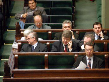 Opozycja za samorozwiązaniem Sejmu