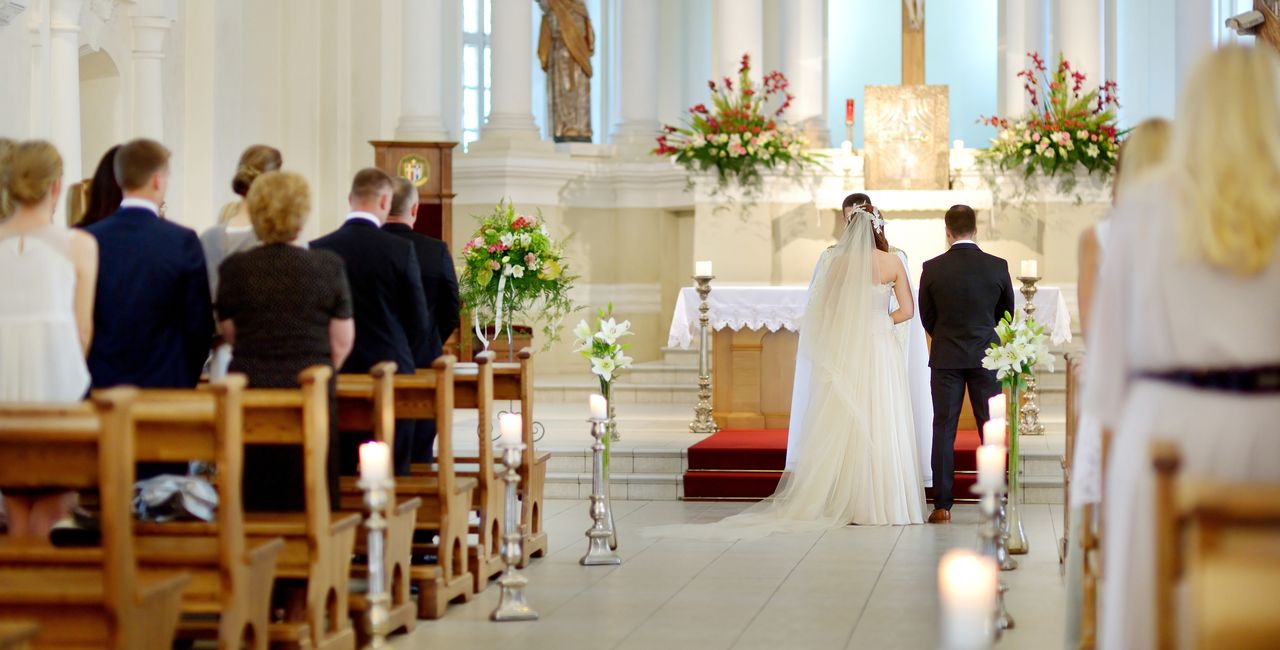 Fotograf i operator na wesele. Teściowa Ani zagroziła, że nie przyjdzie na ślub