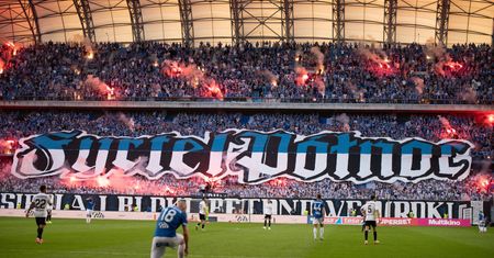 Katastrofalny mecz Lecha z Legią pod znakiem hańby: Kibice wyrażają rozczarowanie