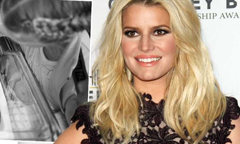 Jessica Simpson urodziła