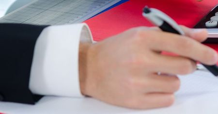 Weterynarz pracuje przez 1 minutę w tygodniu